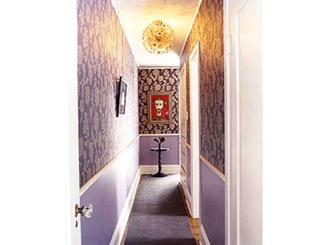 Decorating solutions for a cramped hallway