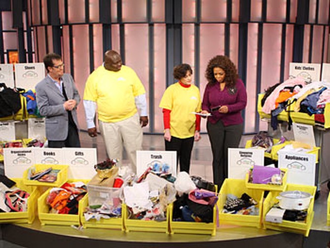 Lynne and T.J. tell Oprah and Peter Walsh what they found when cleaning their messy SUV.