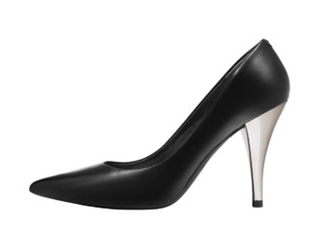 Kenneth Cole New York Silver Edition pumps