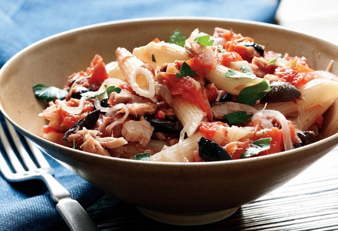 Penne with Tuna, Plum Tomatoes and Black Olives