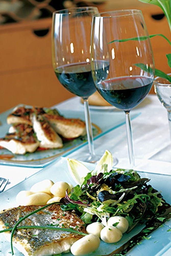 Fish with red wine