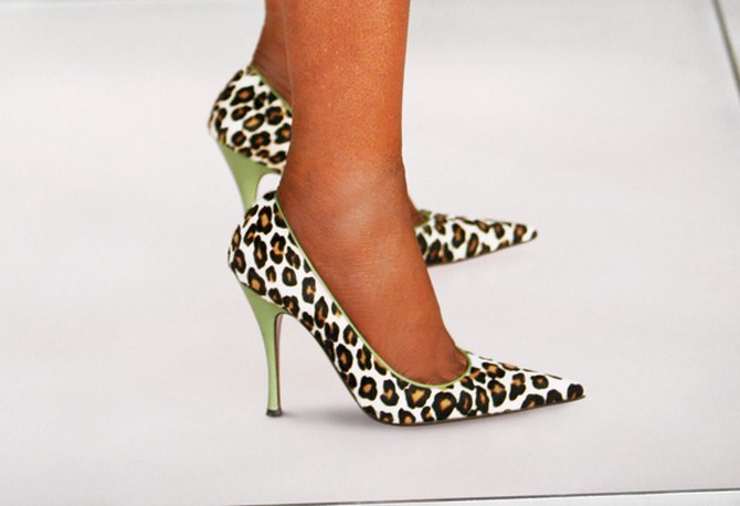 Oprah's leopard print shoes