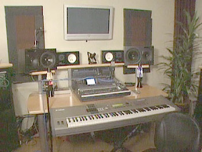 Lionel Richie's in-house recording studio