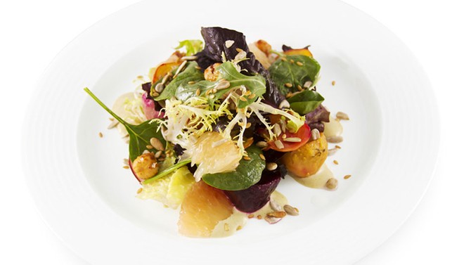 Beet salad with dates