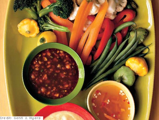 Market Vegetables with Dipping Sauces