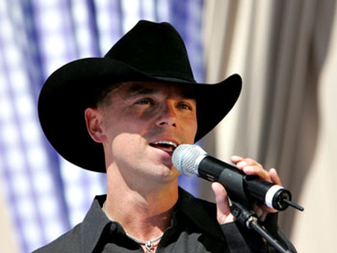 Country singer Kenny Chesney