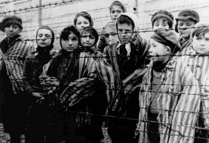 Auschwitz, Poland (1945), Associated Press, AP