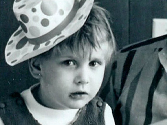 Emilio Estevez as a child