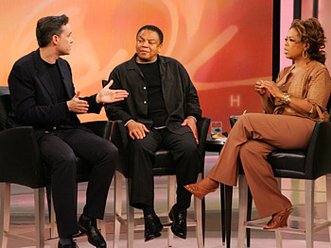 Dr. Holden, Reggie and Oprah discuss the 'fear of happiness.'