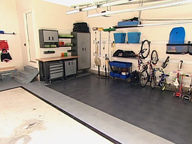 The garage is now clutter-free!