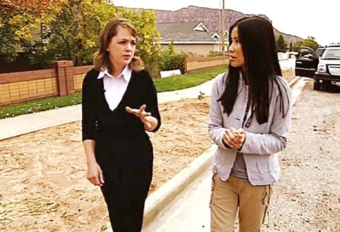 Lisa Ling and Carolyn Jessop in Colorado City