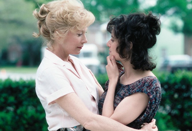 Shirley MacLaine and Debra Winger in Terms of Endearment