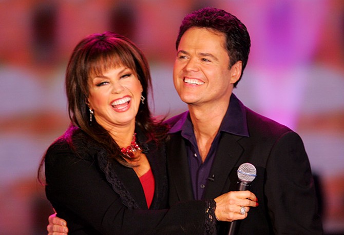 Donny and Marie perform together on Oprah's stage.