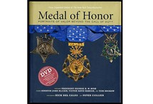 Medal of Honor: Portraits of Valor Beyond the Call of Duty by Peter Collier and Nick Del Calzo