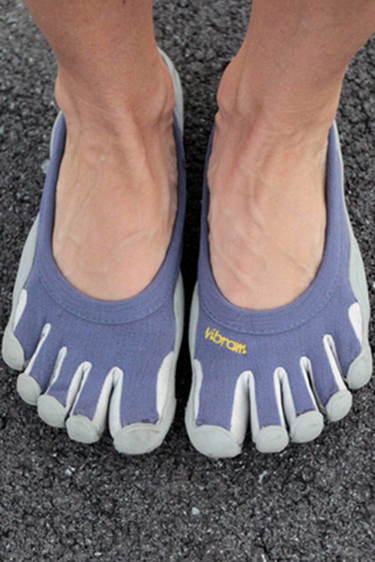 shoes with toes