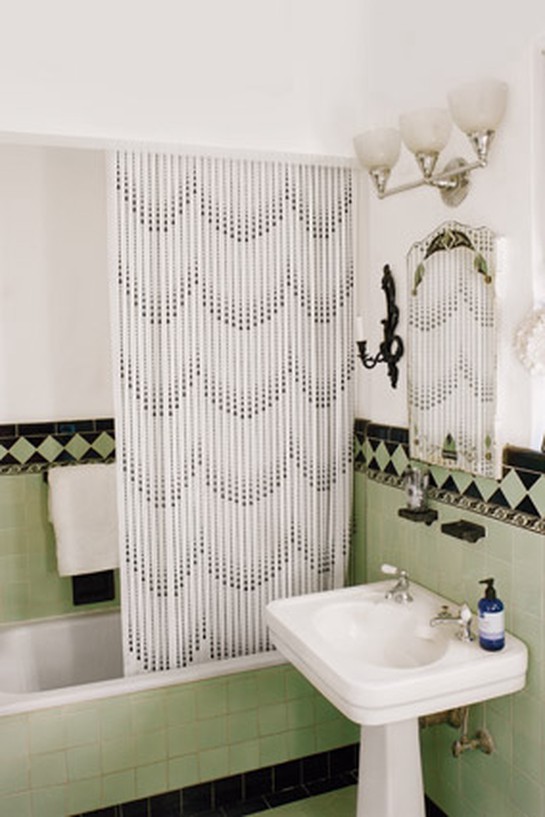 Art Deco green, white and black bathroom