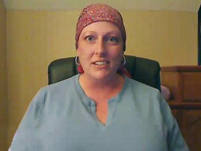 Dina, a pregnant woman with breast cancer