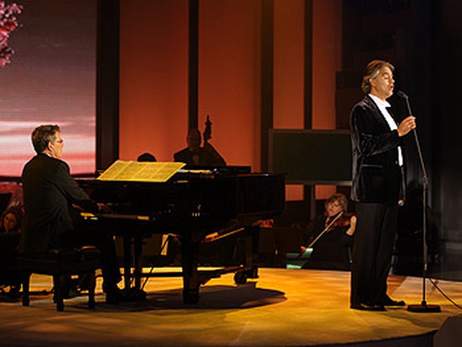 Andrea Bocelli with David Foster on the piano
