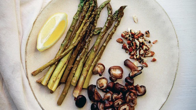 almonds and asparagus