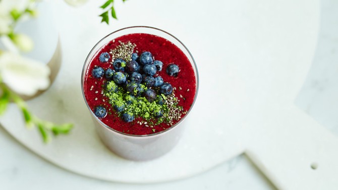berry green smoothies