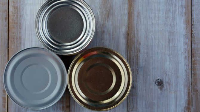 how to properly store canned food