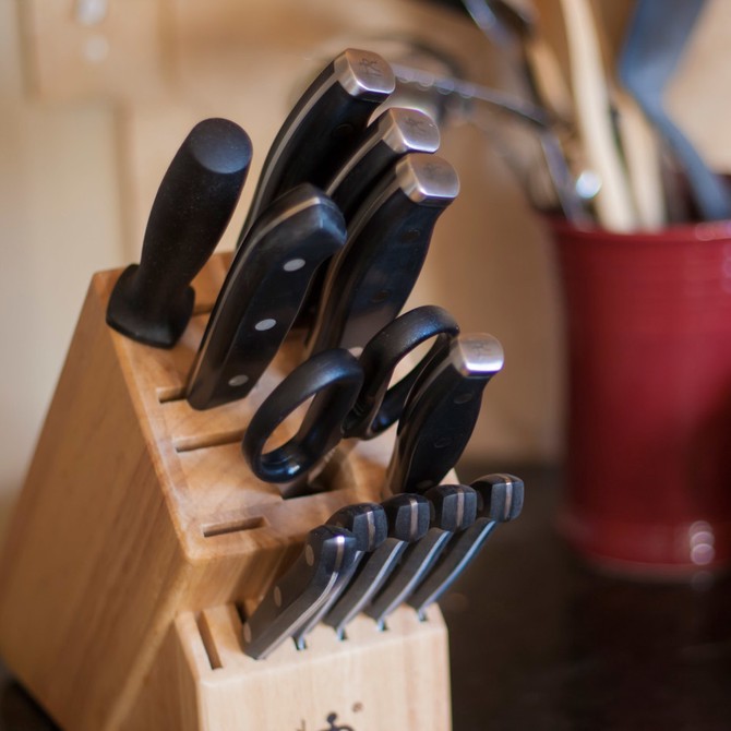 knife block cleaning