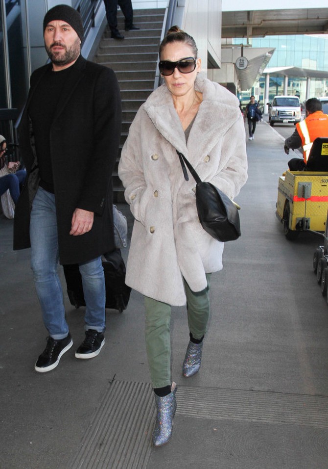 Sarah Jessica Parker at LAX in January 2017
