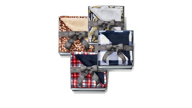 G.I.L.I. by Jill Martin Oversized Printed Luxe Hamptons Throws by Berkshire