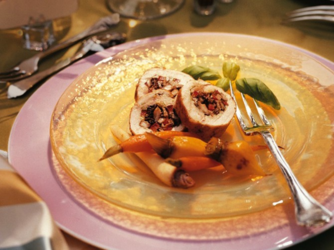 Stuffed Chicken Breast with Root Vegetables