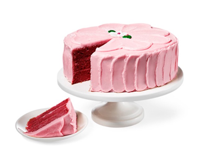 VeryVera strawberry cake