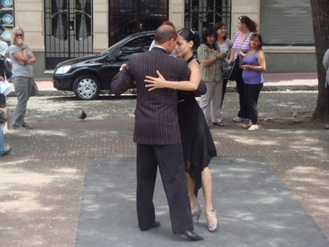 A couple doing the tango in Buenos Aires