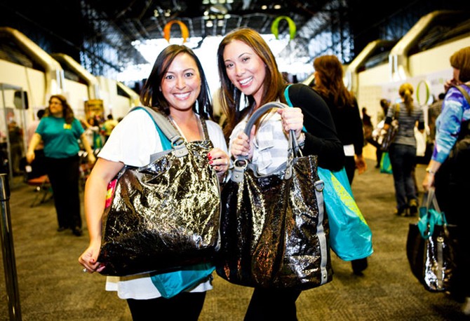 Live Your Best Life Weekend attendees with gift bags