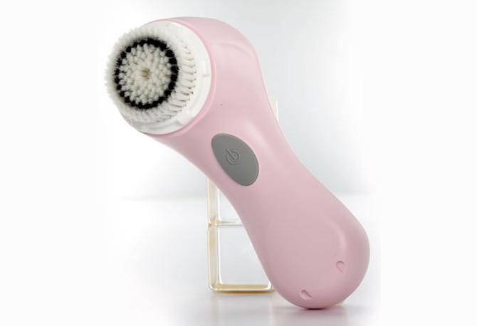 mini clarisonic mia skin cleansing system in pink