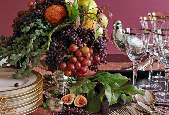 centerpiece with grapes, apples, and figs