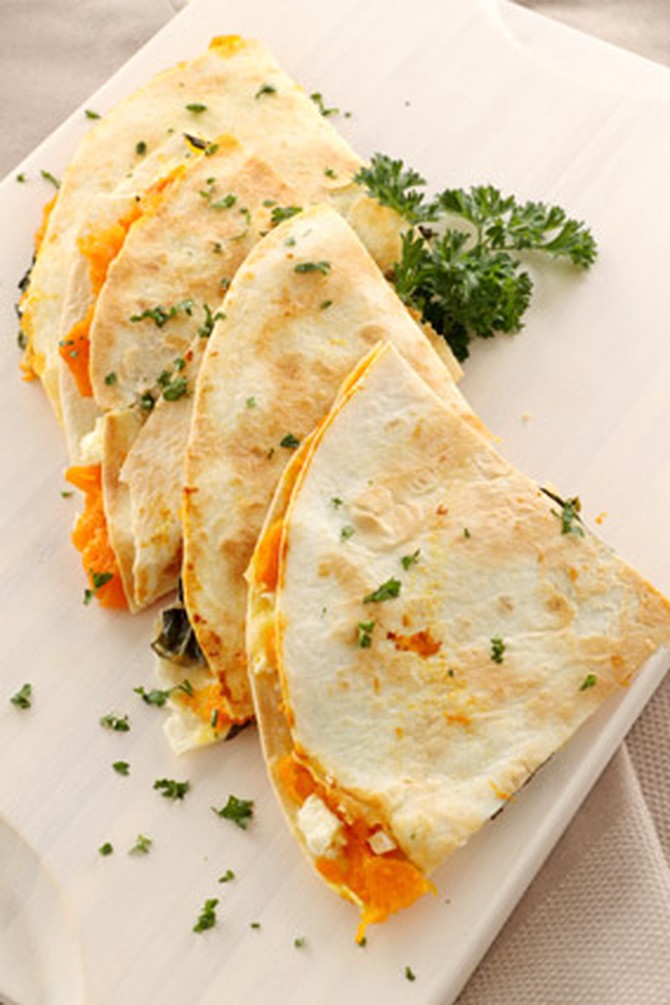 Caramelized Peach and Brie Quesadilla with Honey