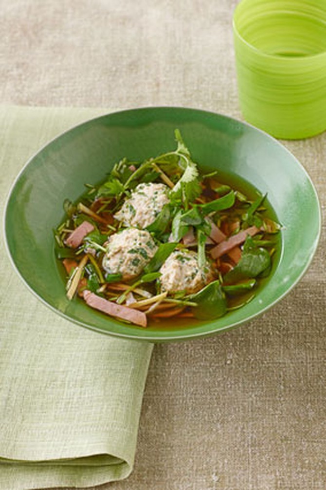 Chicken and Watercress Soup with Ginger and Smoked Ham