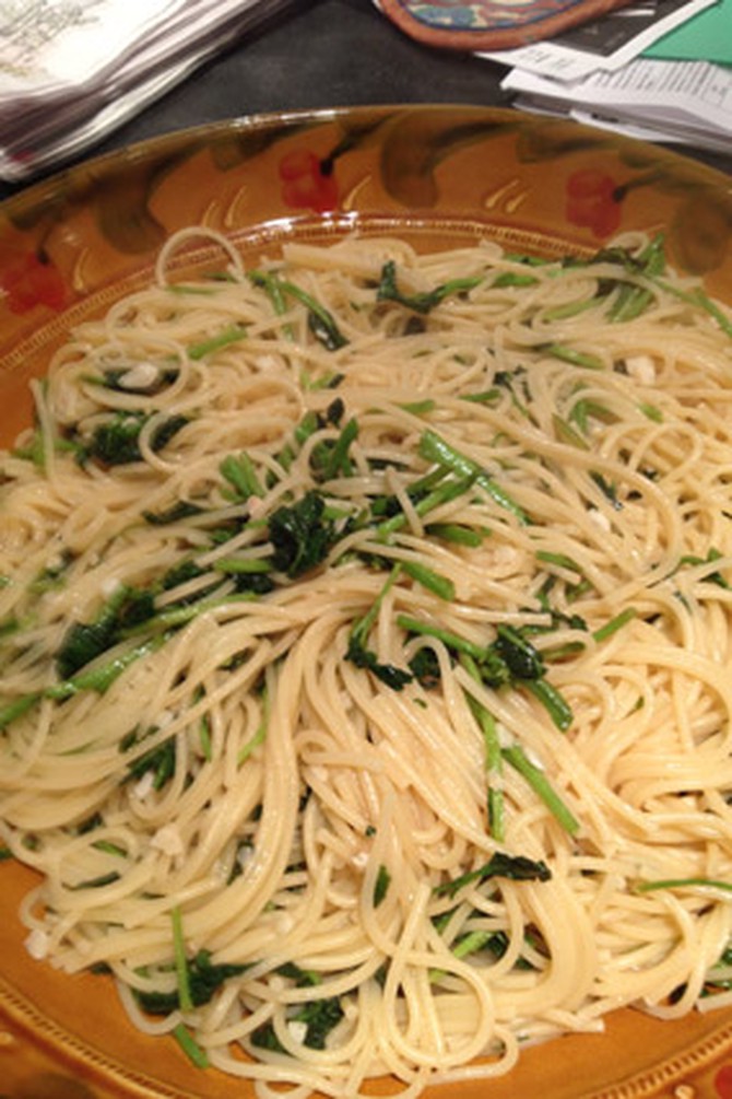 Pasta with White Wine and Watercress