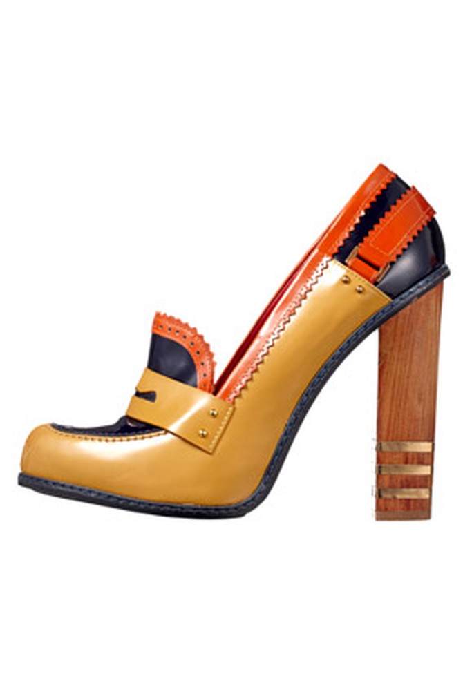 color-blocked heel