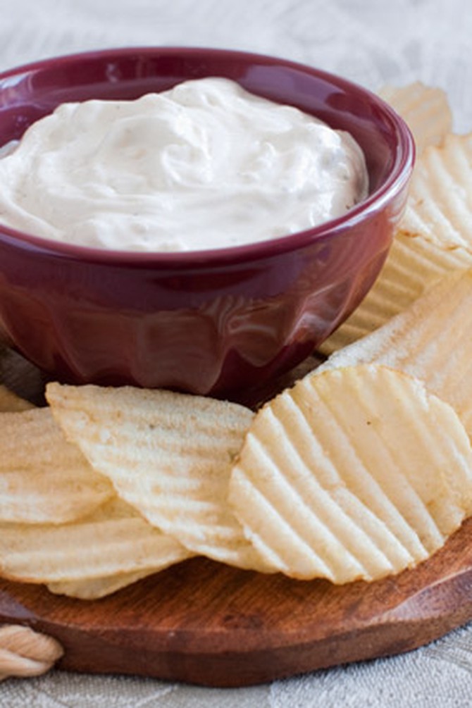 Potato chips and dip