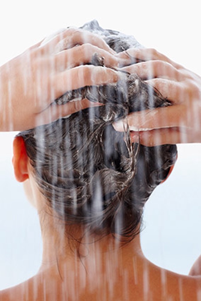 9 Reasons Your Hair Looks Fried