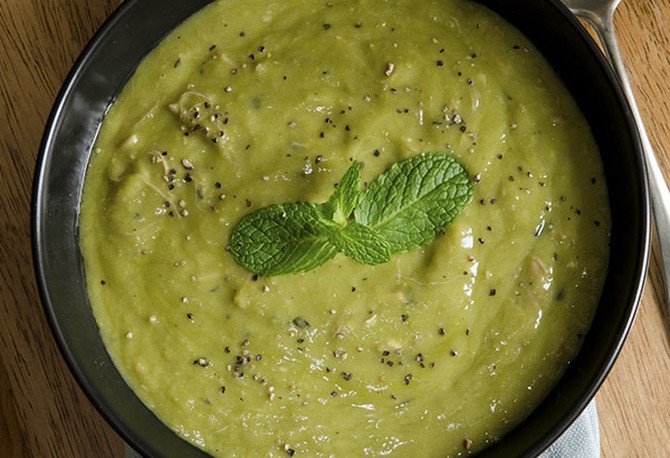 green pea mint soup