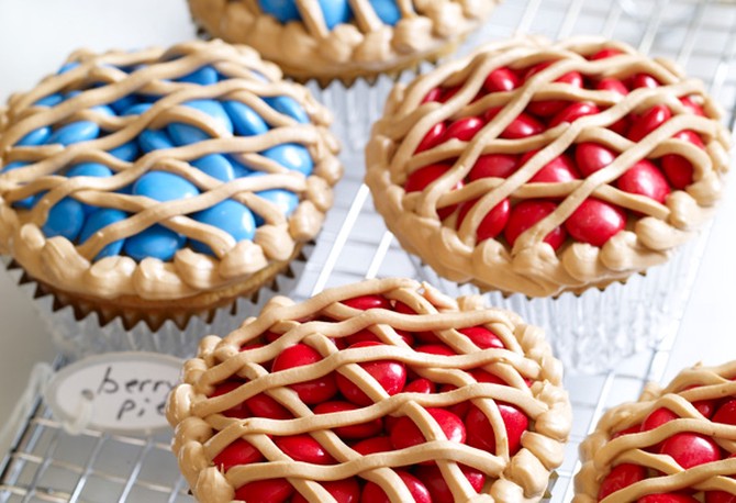 Bake-Sale Pie Cupcakes