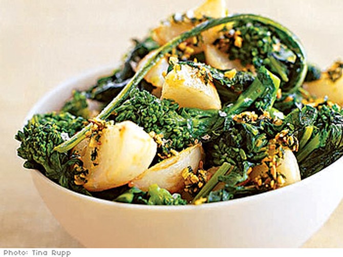 Turnips and Broccoli Rabe with Parsley
