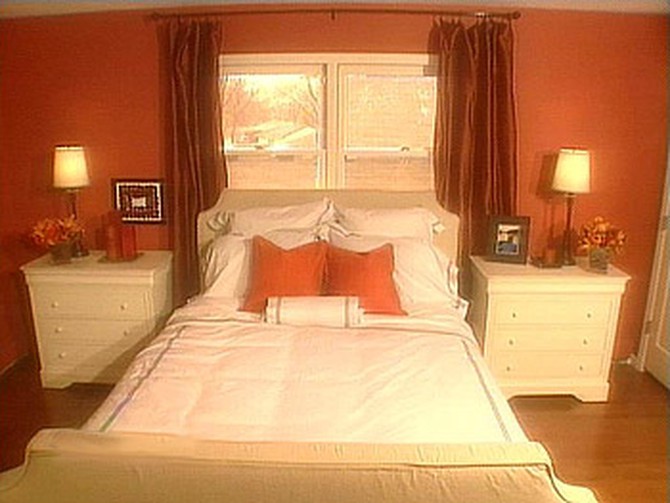 The green bedroom after Nate Berkus's makeover.