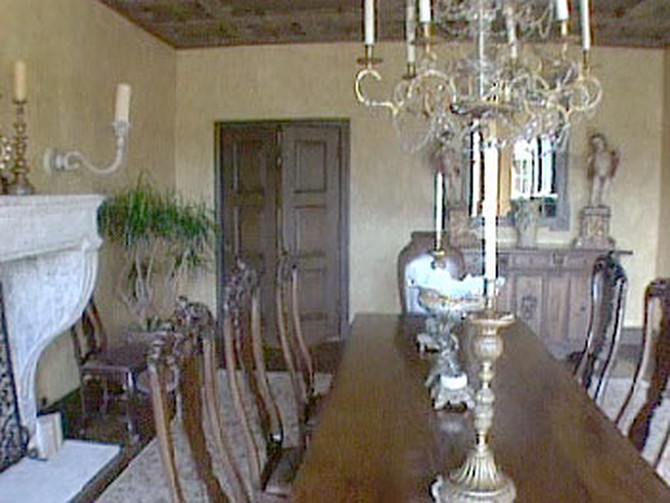Lionel Richie's dining room