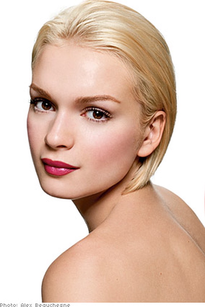 Gordon Espinet suggests pink lipstick for women with fair complexions.