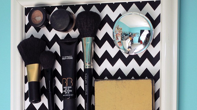 Magnetic makeup wall