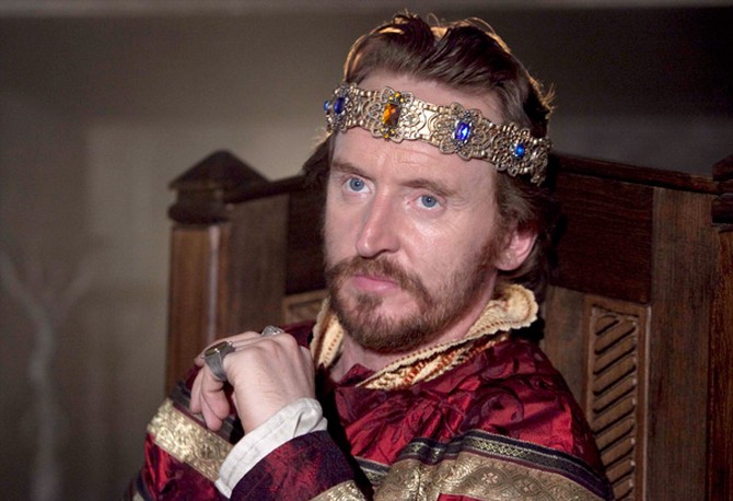 Tony Curran as King Stephen