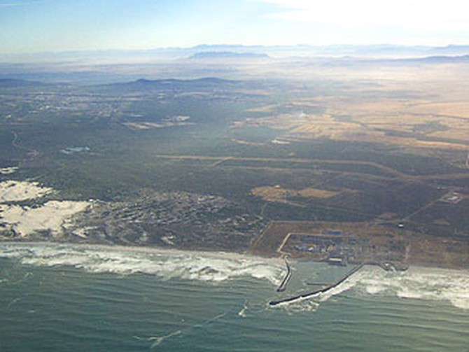An aerial view of Cape Town's waterfronts.