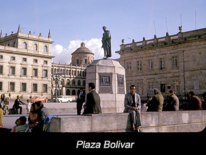 Journey Colombia Plaza Bolivar, Bogota